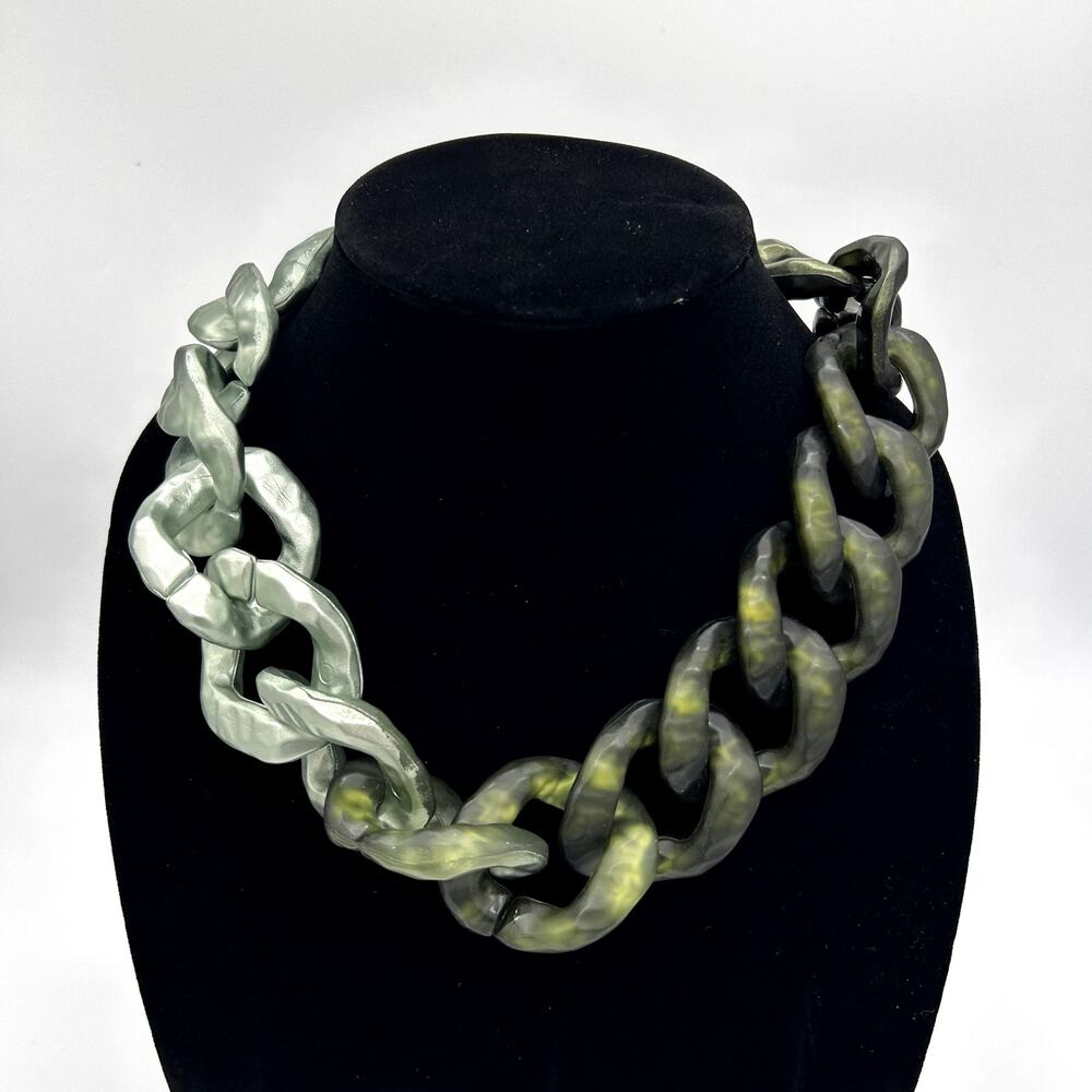 Pono Joan Goodman Necklace Green Ombre Resin Chunky Curb Link Chain Art to Wear